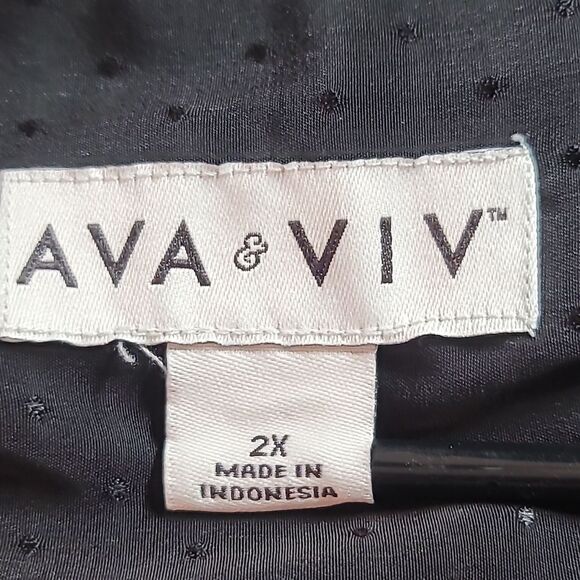 Ava & Viv Black Long Sleeve Dot Textured Blouse - Picture 9 of 10